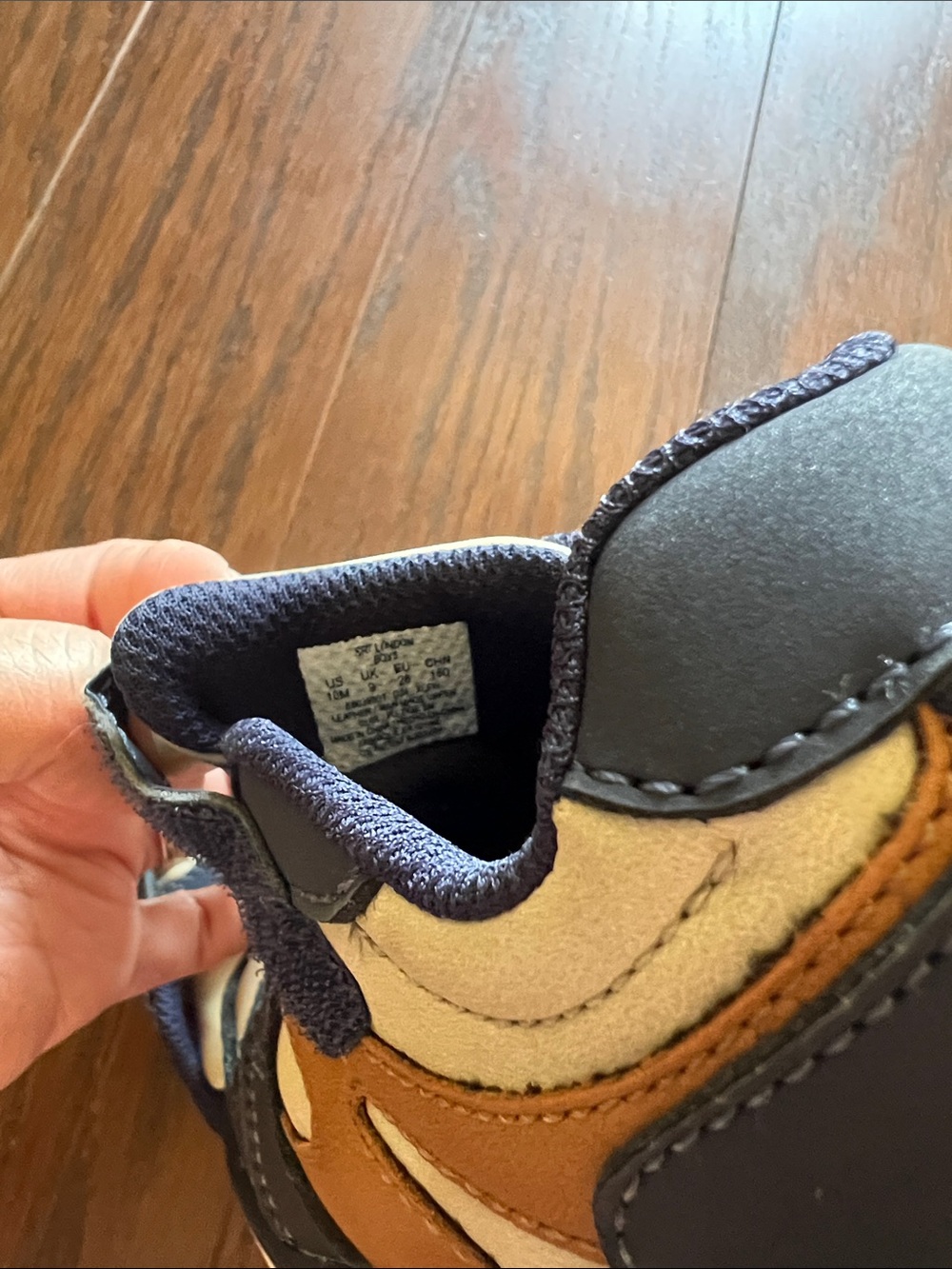 Stride Rite London Sneakers for Boys - Picture 8 of 10